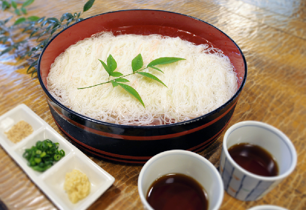 冷やしそうめん