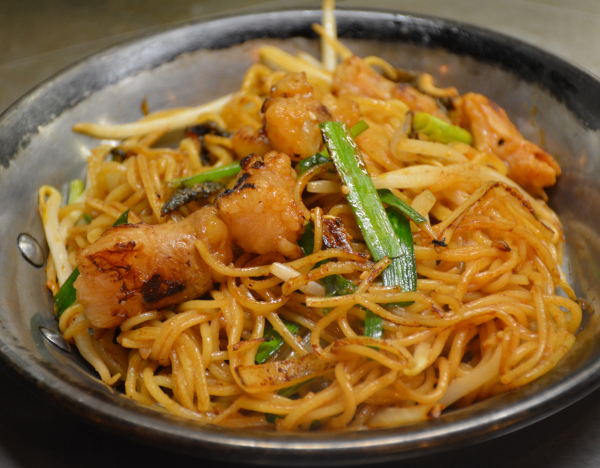 ホルモン焼きそば