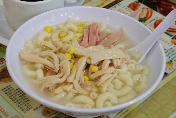 マカロニスープ